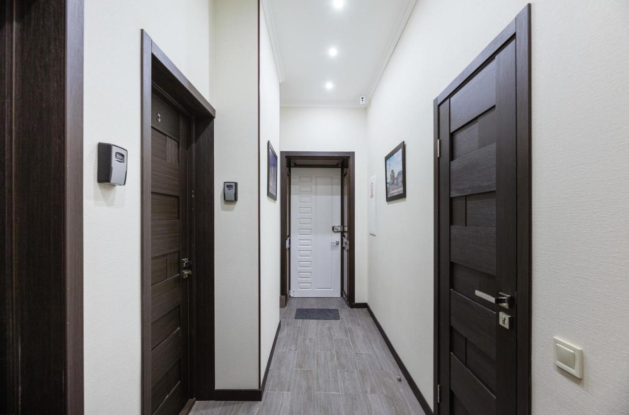 Apart Hotel Maidan Kiev Bagian luar foto