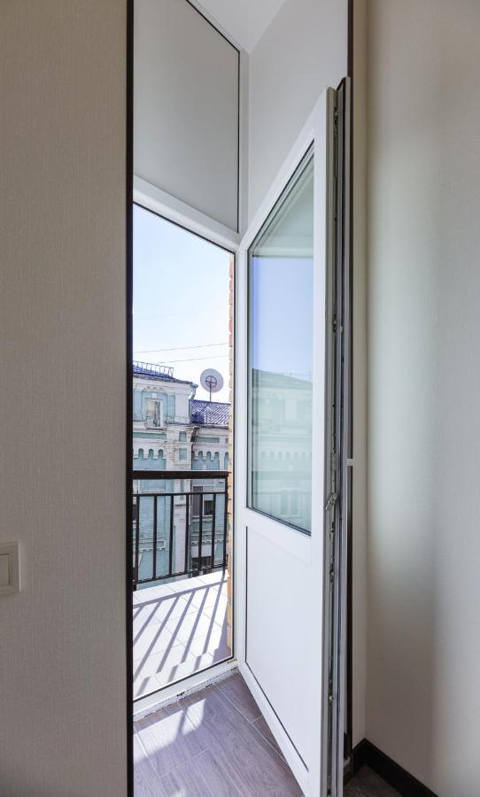 Apart Hotel Maidan Kiev Bagian luar foto