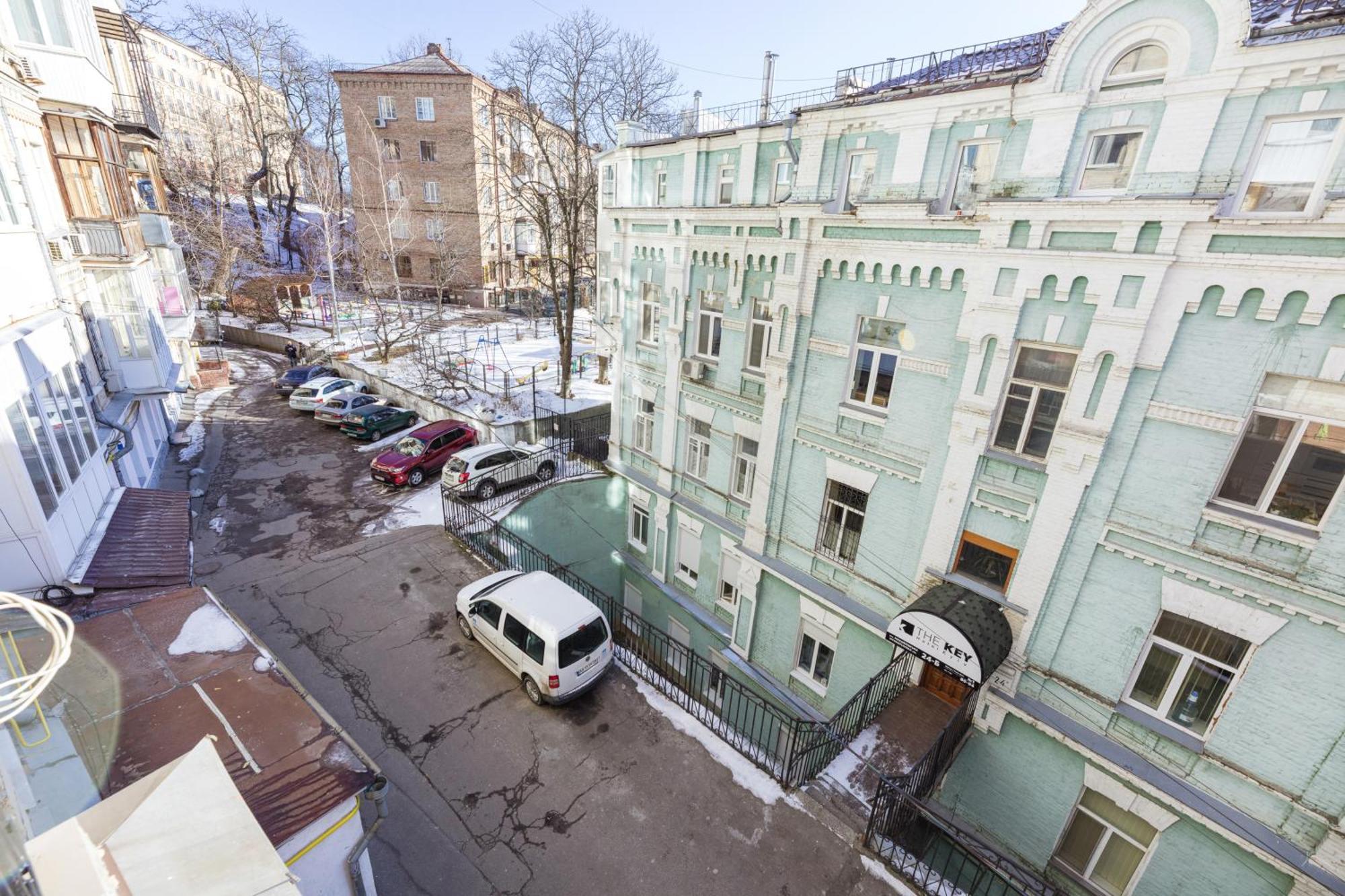 Apart Hotel Maidan Kiev Bagian luar foto