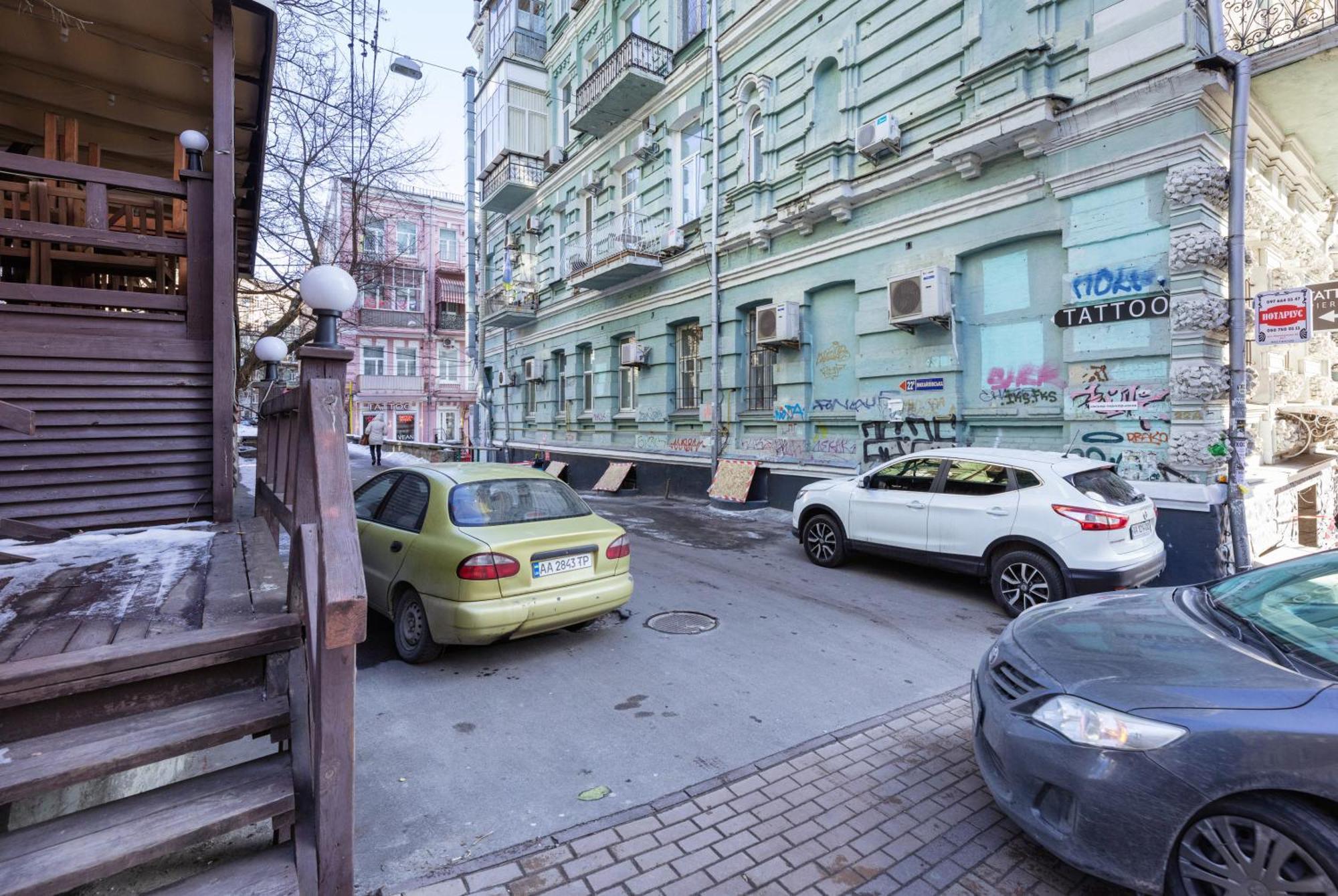 Apart Hotel Maidan Kiev Bagian luar foto
